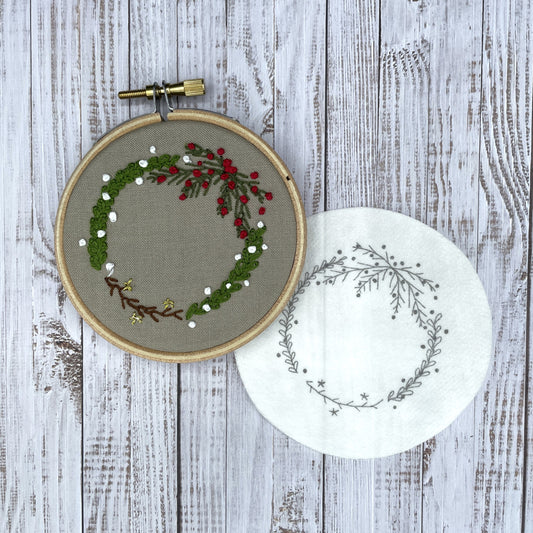 Christmas wreath embroidery stickers. DIY Christmas decorations